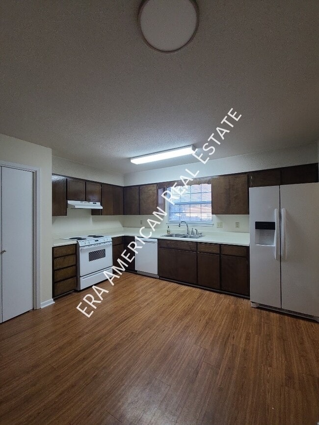 Photo - 132 5th Ave