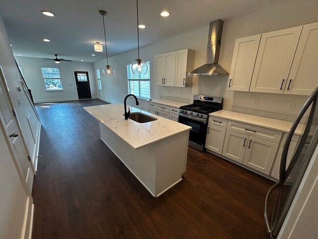 Photo - 5314B Indiana Ave