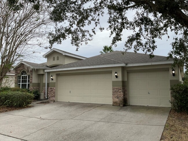 Building Photo - 6226 Bridgevista Dr