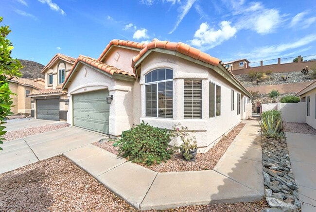Photo - 2014 E Glenhaven Dr