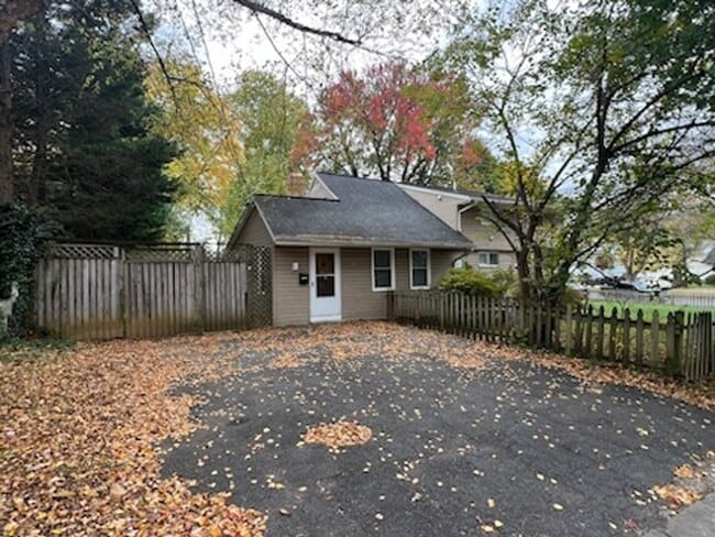 Photo - SINGLE FAMILY HOME IN TWINBROOK FOREST