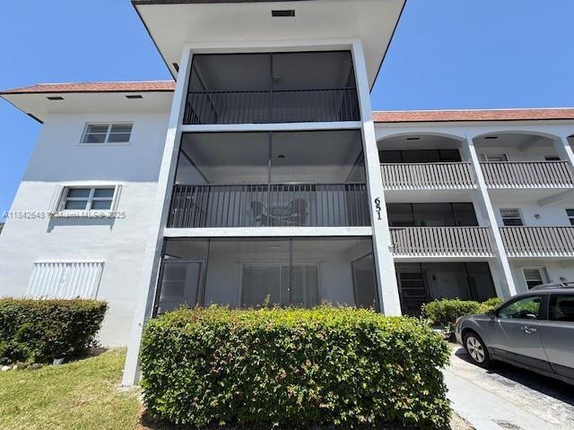 Building Photo - 651 Pine Dr Unit 202 Rental