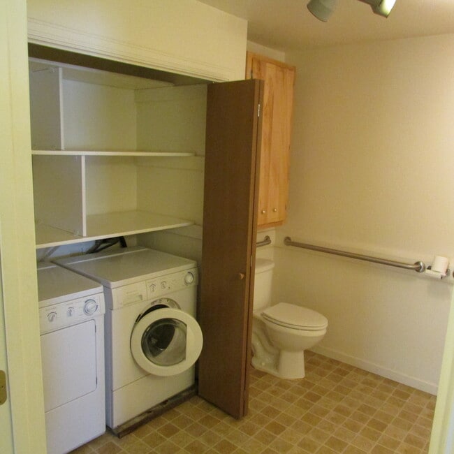 Laundry area, in accessible bthrm - 2130 Frances St Unit 2130