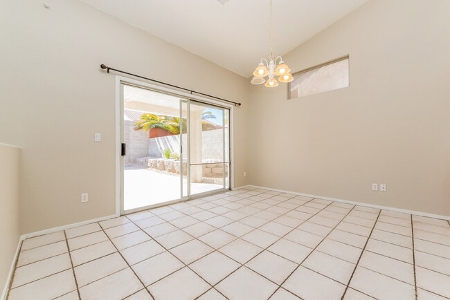 Photo - 607 Park Landing Ct