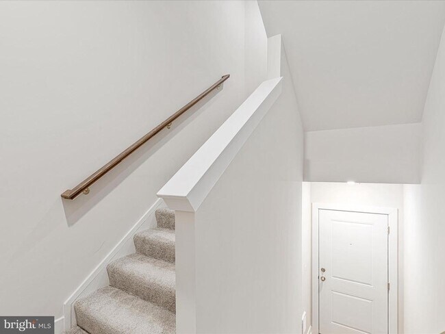 Photo - 20835 Owenmore Ter