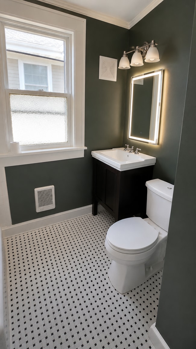Photo - 3813 N Frederick Ave