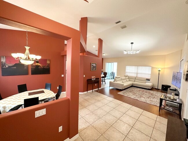 Photo - 38 Pinwheel Ln