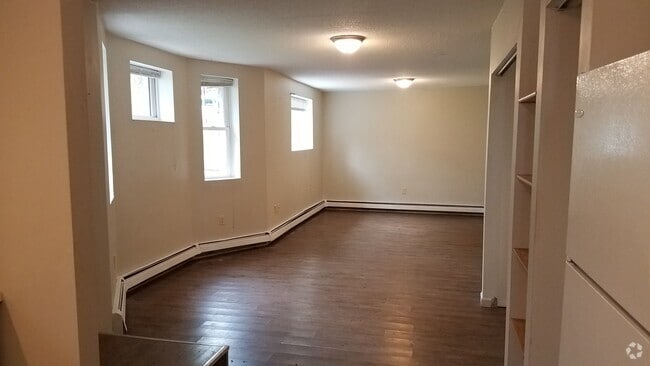 Building Photo - 2328 1/2 W 6th St Unit 0.5 Rental