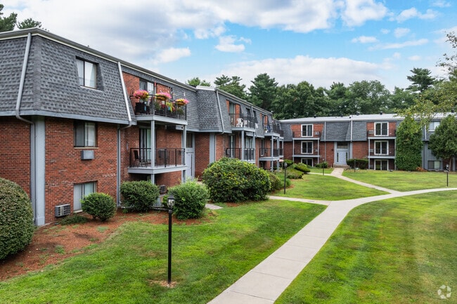 Building Photo - Stoney Brook Village