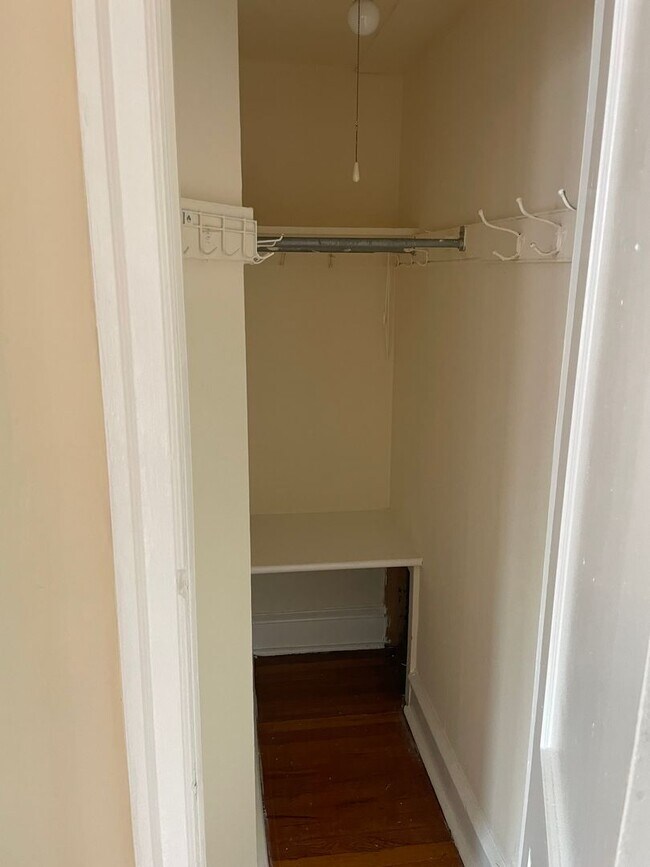 Photo - 4607-09 Cedar Ave.