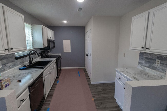 Photo - 3411 Crossings Dr