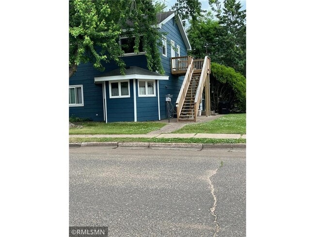 Photo - 239 Harriman Ave S