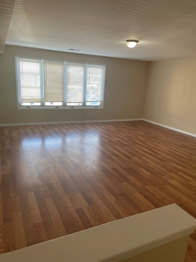 Photo - 5753 W Higgins Ave Unit 2F