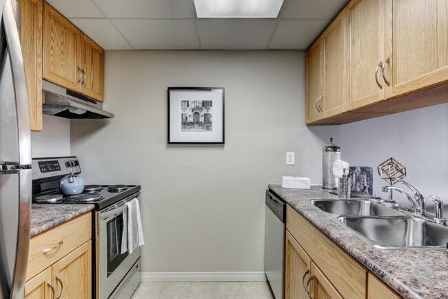 Photo - Boardwalk Centre