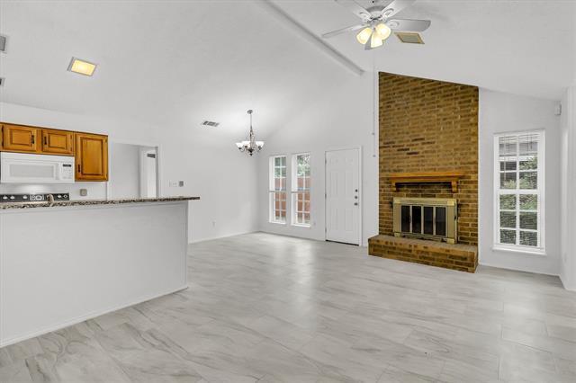 Photo - 2018 Embassy Way