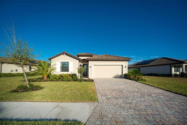 Photo - 6524 Clairborne Ln