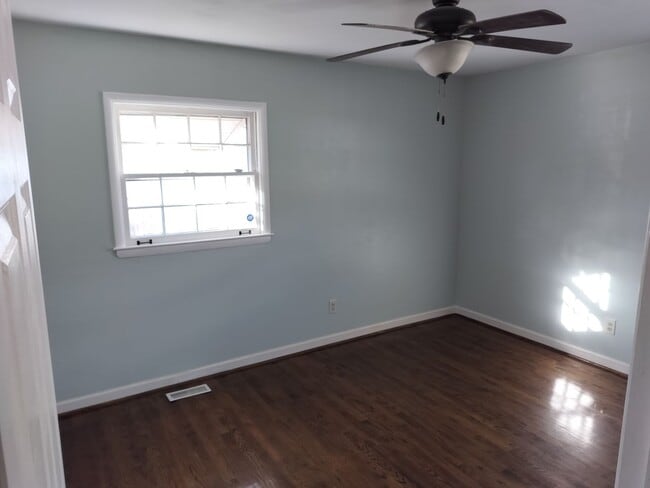 Photo - Near Liberty