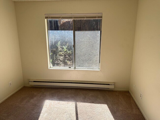 Photo - Cozy 1-Bedroom Condo in Prime Location Unit 116