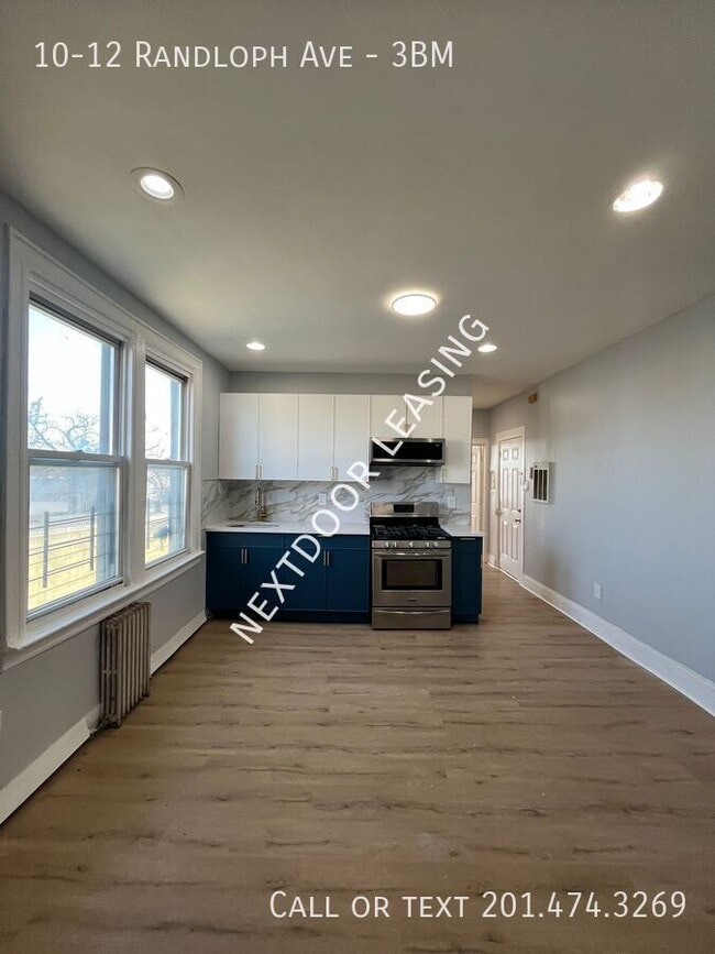 Building Photo - 10-12 Randloph Ave-3BM Unit 3BM