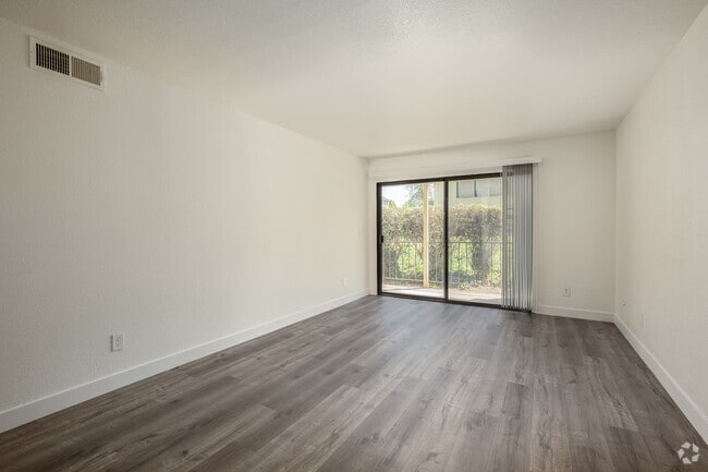 2BR, 1BA - 872SF - Living Room - Lakeside Village