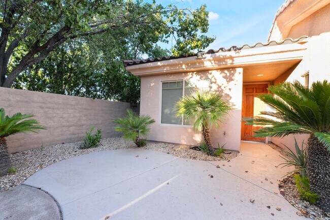 Photo - Luxurious Furnished Home in Anthem Country...