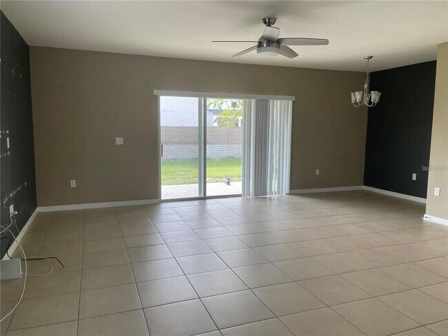 Photo - 224 ARBOR LAKES Dr