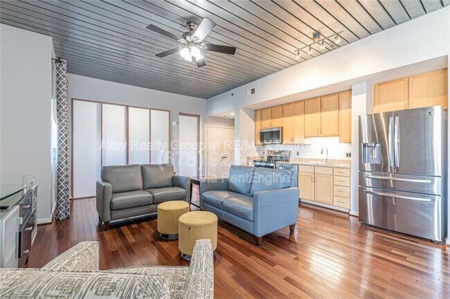 Photo - 620 Glen Iris Dr NE Unit 411