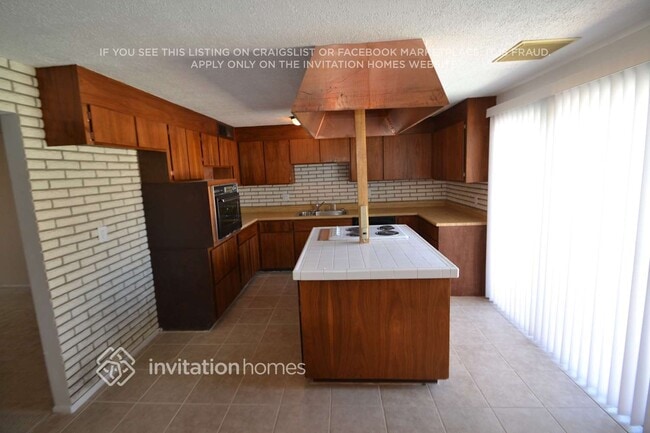 Photo - 4317 N 71st Ln