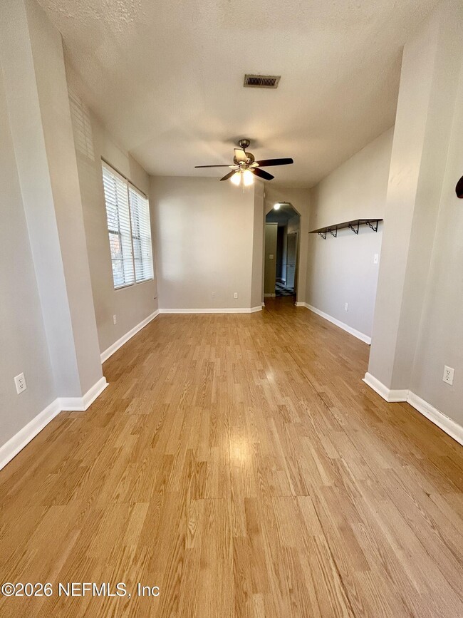 Photo - 2782 Forbes St