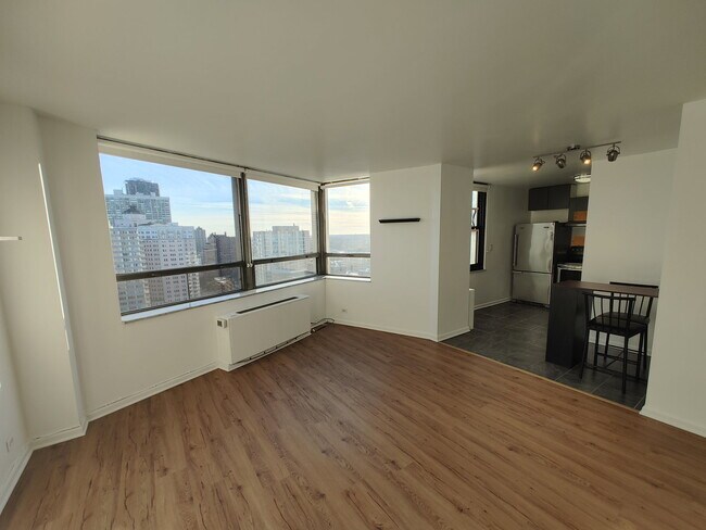Photo - 5701 N Sheridan Rd Unit 220