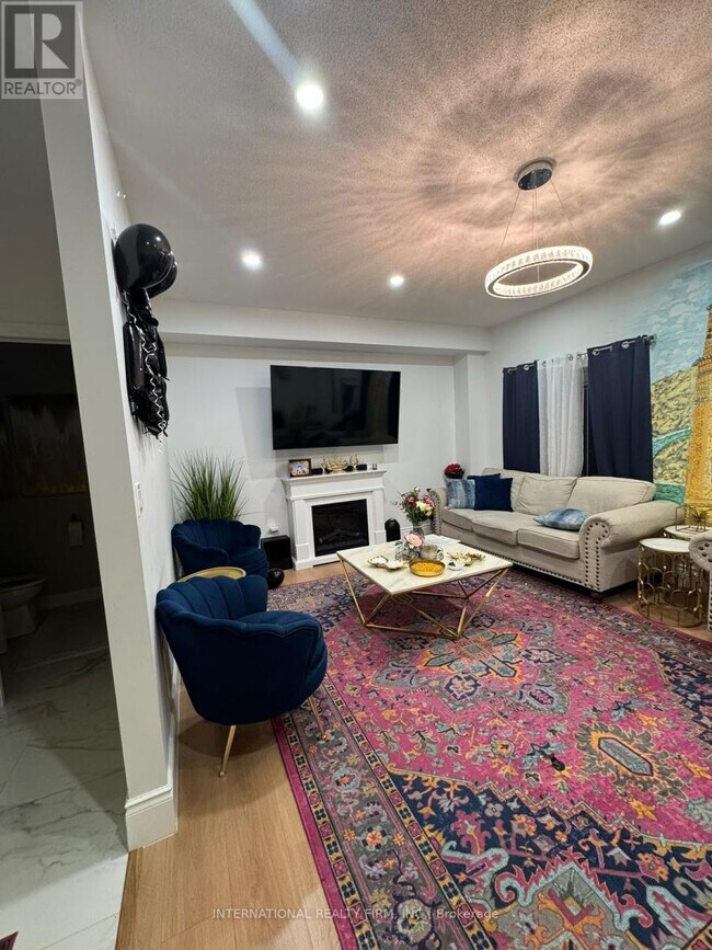 Photo - 12 Waterstone Way