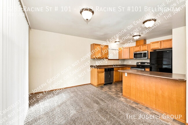 Photo - 3233 Racine St Unit 3233 Racine St #101 Bellingham