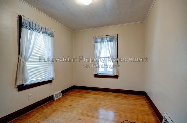 Photo - 1105 Summit St