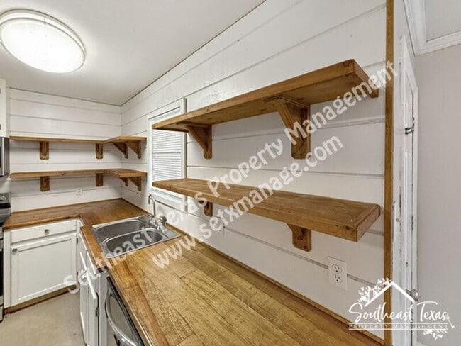 Photo - 428 S 37th St