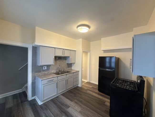 Photo - 11223 Nelson Ave