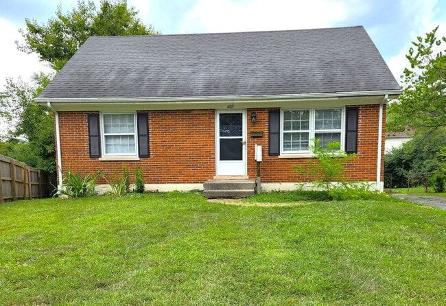 Building Photo - 402 Greenlawn Ct