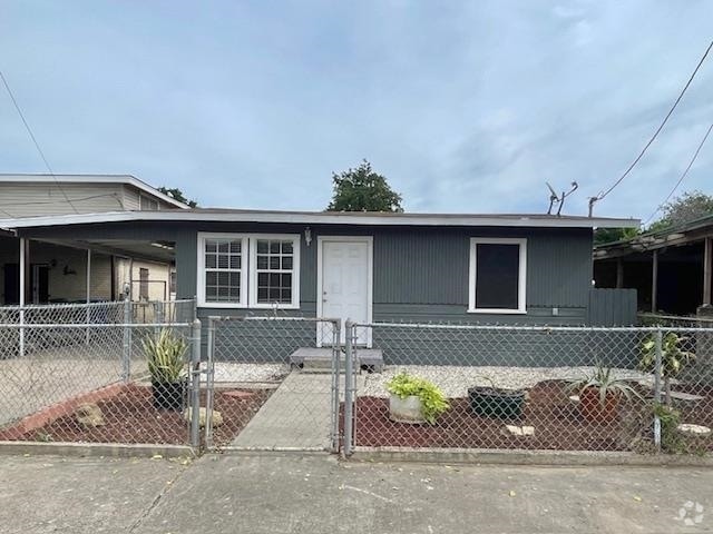 Building Photo - 4209 Springfield Ave Rental