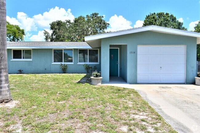 Building Photo - Updated Annual 2/1 on Overbrook Rd Rental