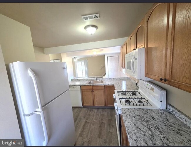 Photo - 525 Blackbird Dr