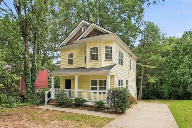 295 Sterling St SE