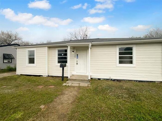 Photo - 5109 Wilmington St