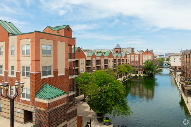 Building Photo - Canal Square Rental
