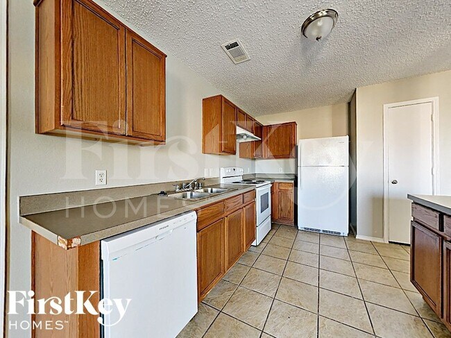 Photo - 1600 Shady Shores Dr