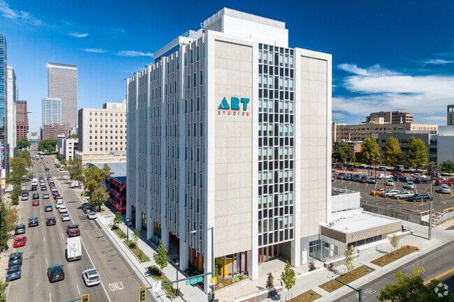 Art Studios Apartments