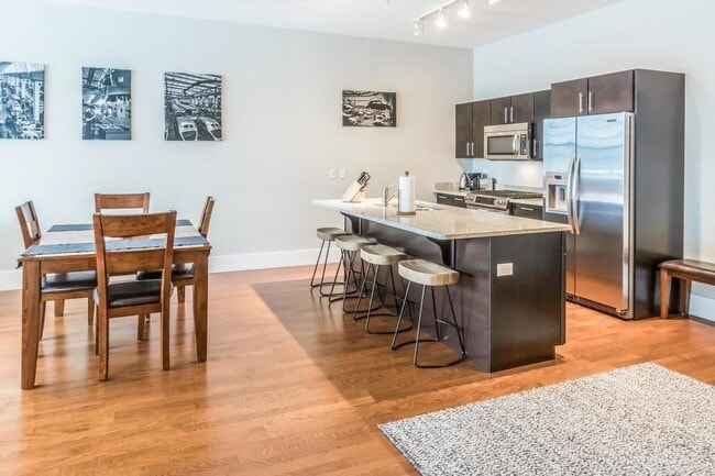 Photo - 154 W 2nd St Unit 318