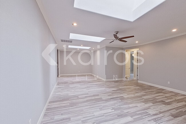 Photo - 7313 Mosley St