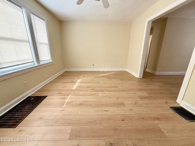 Photo - 4309 Elliott Ave Unit 1