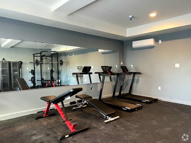 coliving gym - 1476 W 35th St Rental