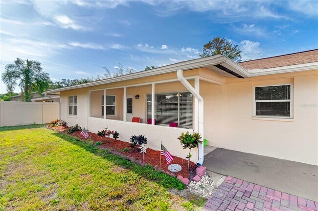 Photo - 2108 Outer Dr