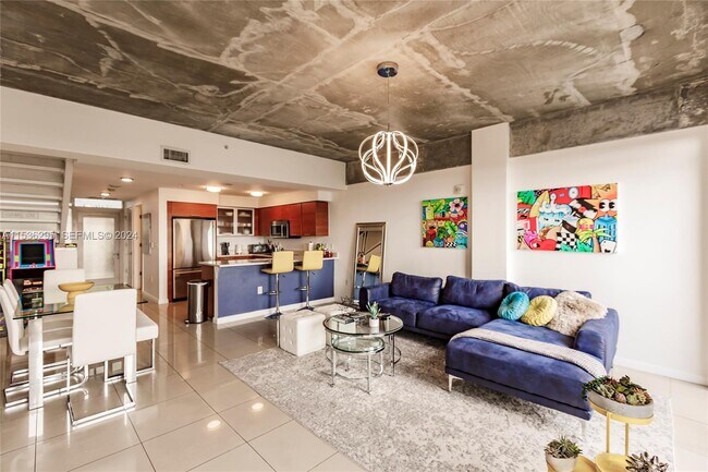 Building Photo - 3250 NE 1st Ave Unit 549